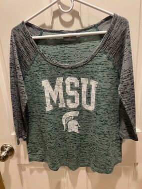 MSU Women's Green Raglan Crewneck Top